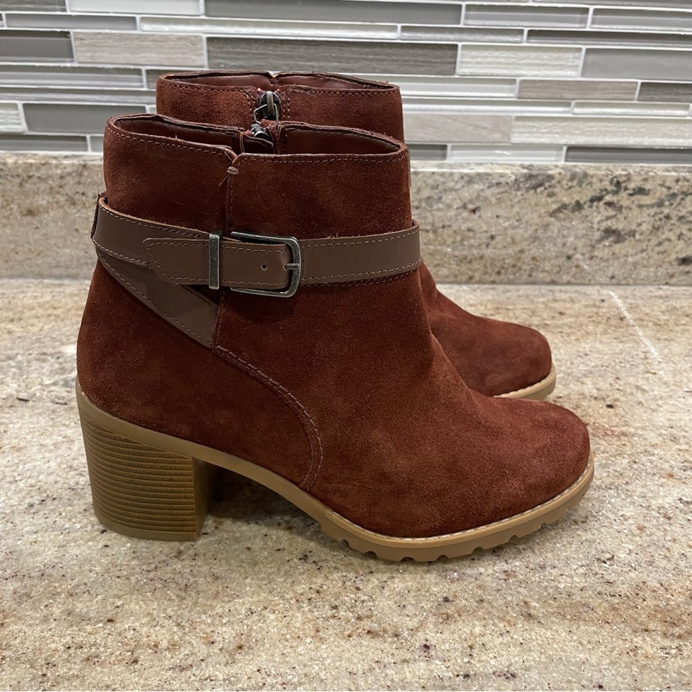 Clarks Clarkwell Hall British Tan Suede Heeled Bootie - Picture 2 of 14